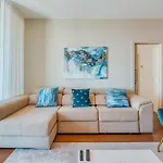 Sea View - 3 Pools - Parking - Gym - Supermarket - Prime Location *