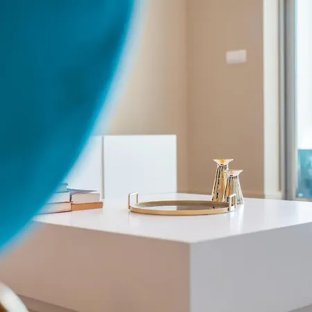 Sea View - 3 Pools - Parking - Gym - Supermarket - Prime Location *