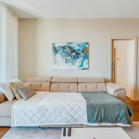 Sea View - 3 Pools - Parking - Gym - Supermarket - Prime Location Апартаменты Фуншал