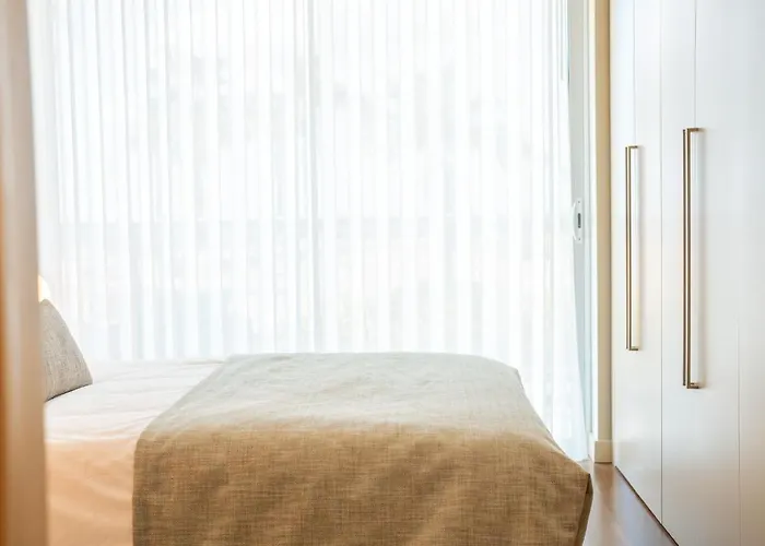 Sea View - 3 Pools - Parking - Gym - Supermarket - Prime Location Apartment *