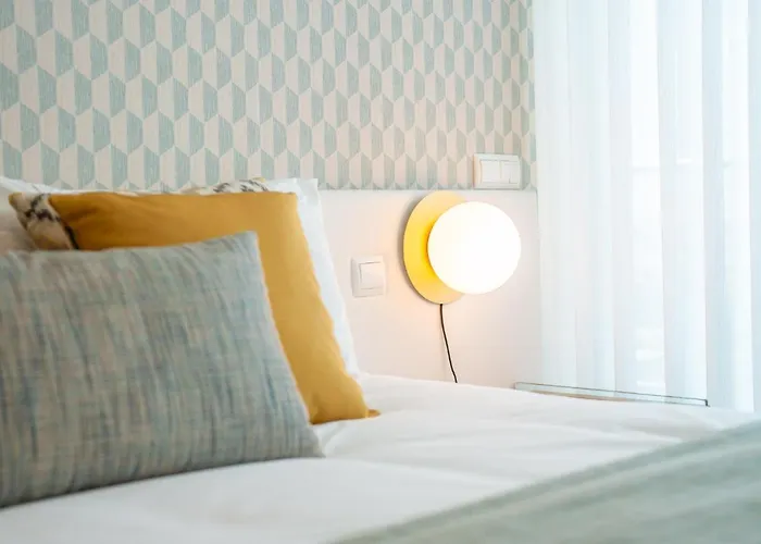 Apartment Sea View - 3 Pools - Parking - Gym - Supermarket - Prime Location