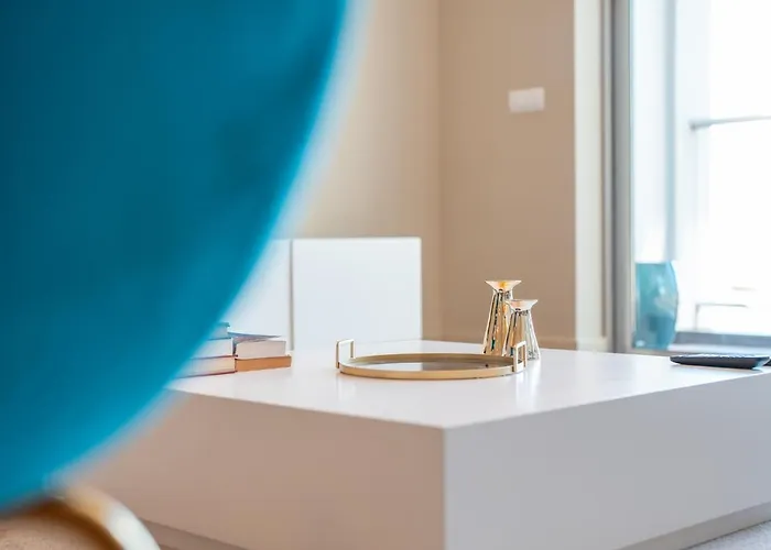 Sea View - 3 Pools - Parking - Gym - Supermarket - Prime Location *