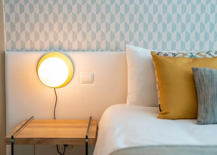 Apartment Sea View - 3 Pools - Parking - Gym - Supermarket - Prime Location Funchal (Madeira)