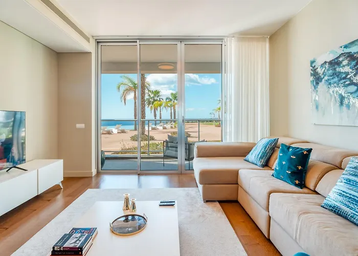 Sea View - 3 Pools - Parking - Gym - Supermarket - Prime Location Apartment Funchal (Madeira)