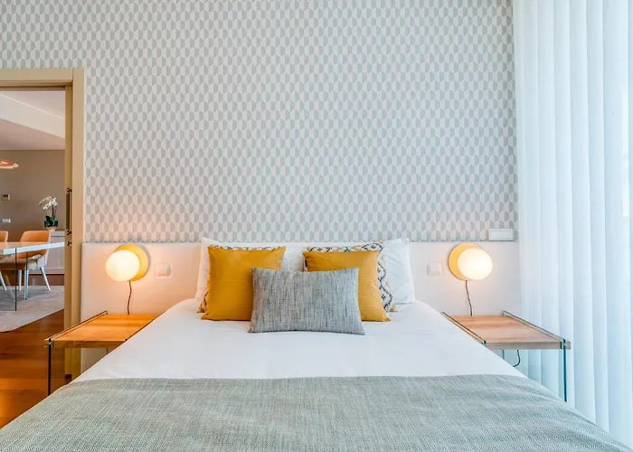 Sea View - 3 Pools - Parking - Gym - Supermarket - Prime Location * Funchal (Madeira)