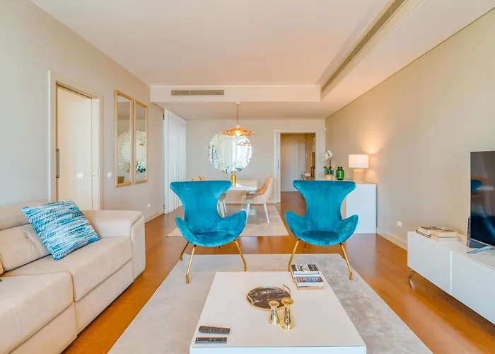 Apartment Sea View - 3 Pools - Parking - Gym - Supermarket - Prime Location